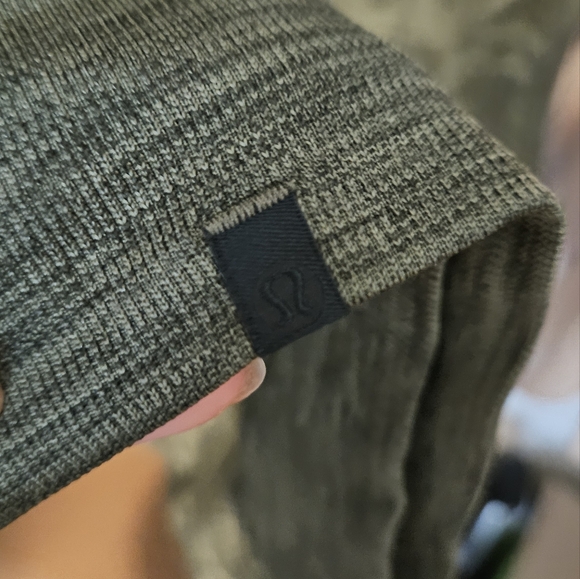 Lululemon Muscle Tank Mesh LE - Picture 2 of 2